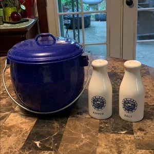 Cobalt blue speckled pot & vintage salt/pepper